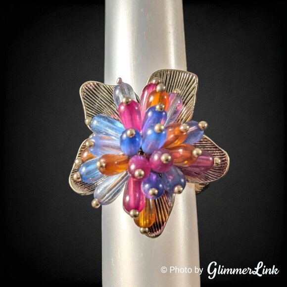 Avon Hawaiian Flower Colorful Beaded Stretch Ring - Picture 1 of 10